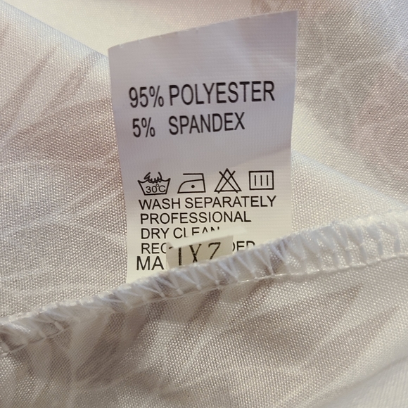 White blouse size 2XL - Picture 6 of 6